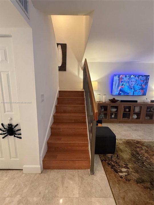 For Rent: $3,800 (3 beds, 2 baths, 1349 Square Feet)