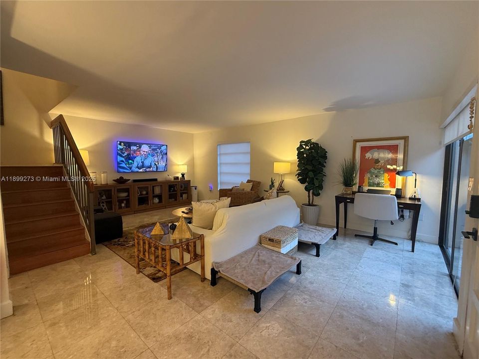 For Rent: $3,800 (3 beds, 2 baths, 1349 Square Feet)