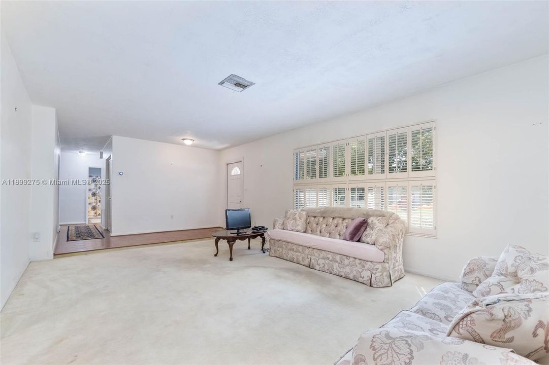 Active With Contract: $965,000 (4 beds, 3 baths, 2038 Square Feet)