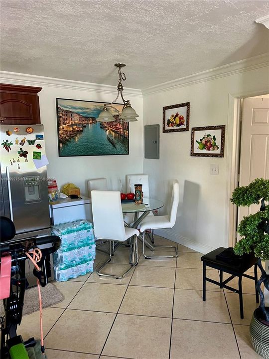 待售: $218,000 (1 贝兹, 1 浴室, 506 平方英尺)