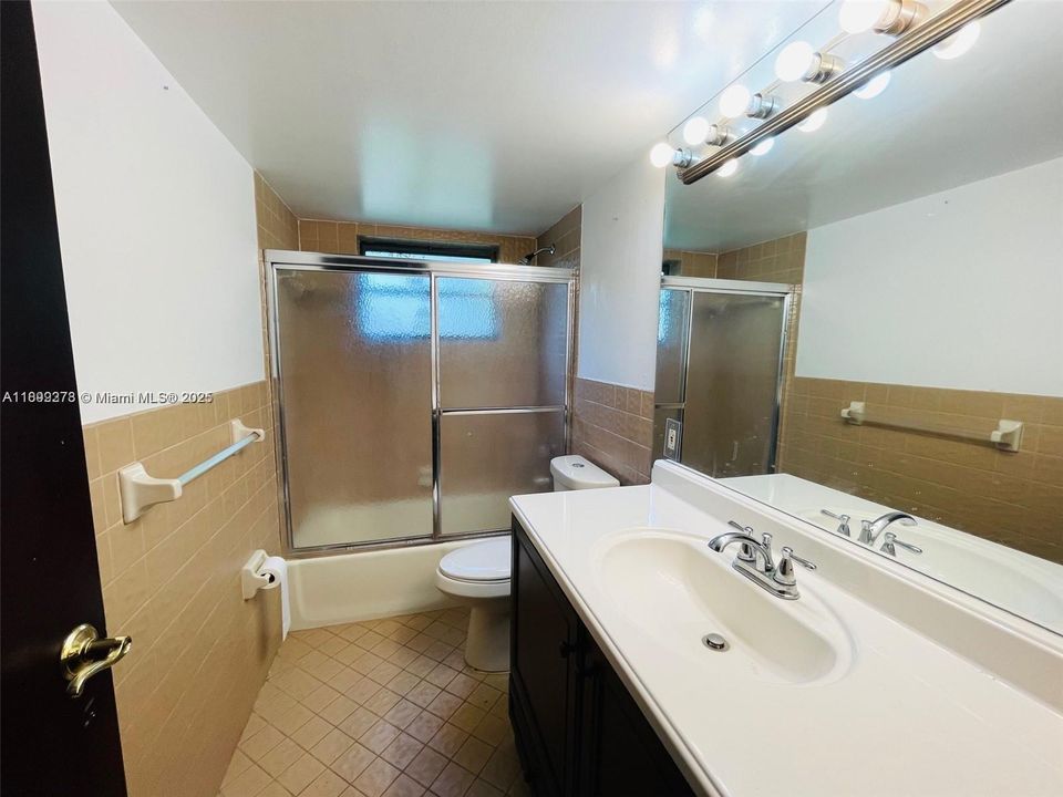 En Venta: $517,000 (3 camas, 2 baños, 1964 Pies cuadrados)