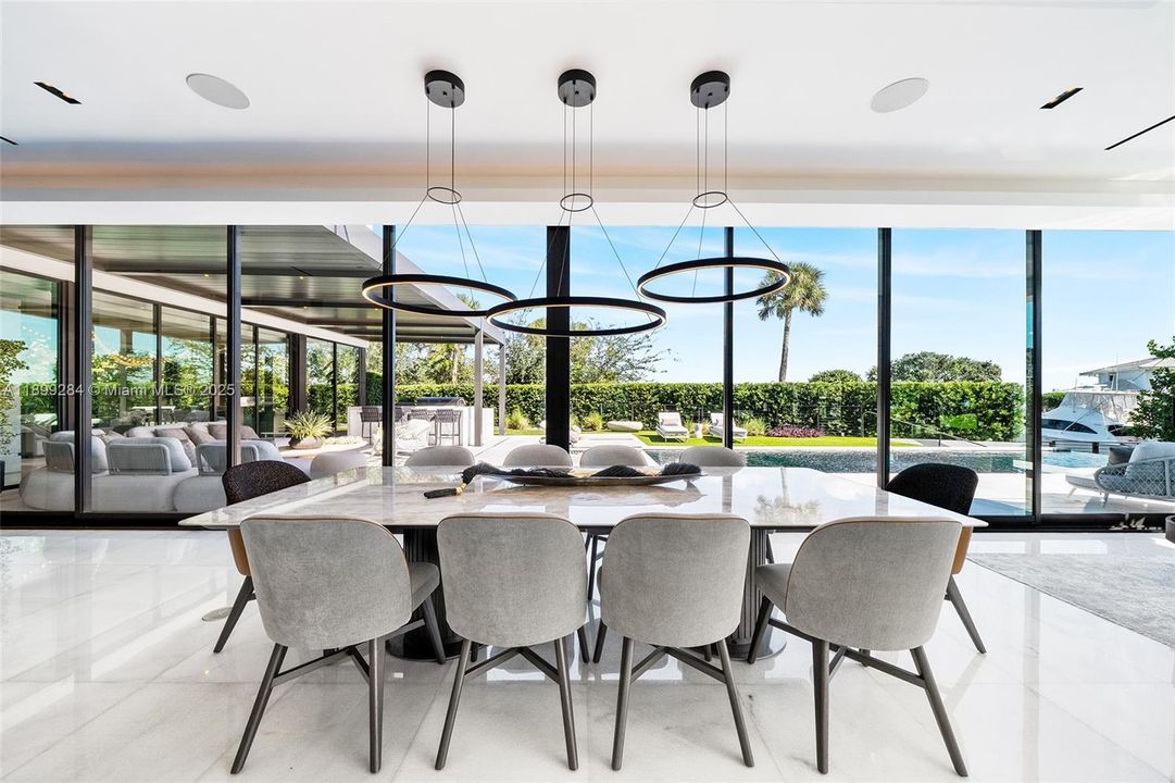 For Sale: $29,900,000 (6 beds, 7 baths, 6361 Square Feet)