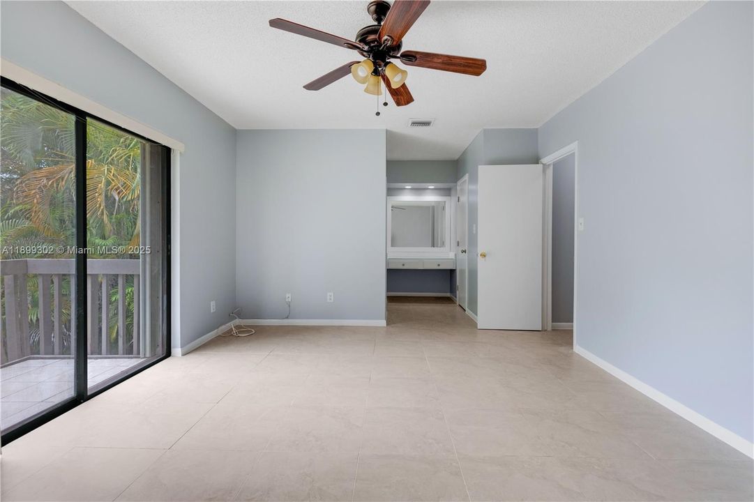 For Rent: $3,150 (3 beds, 2 baths, 1584 Square Feet)