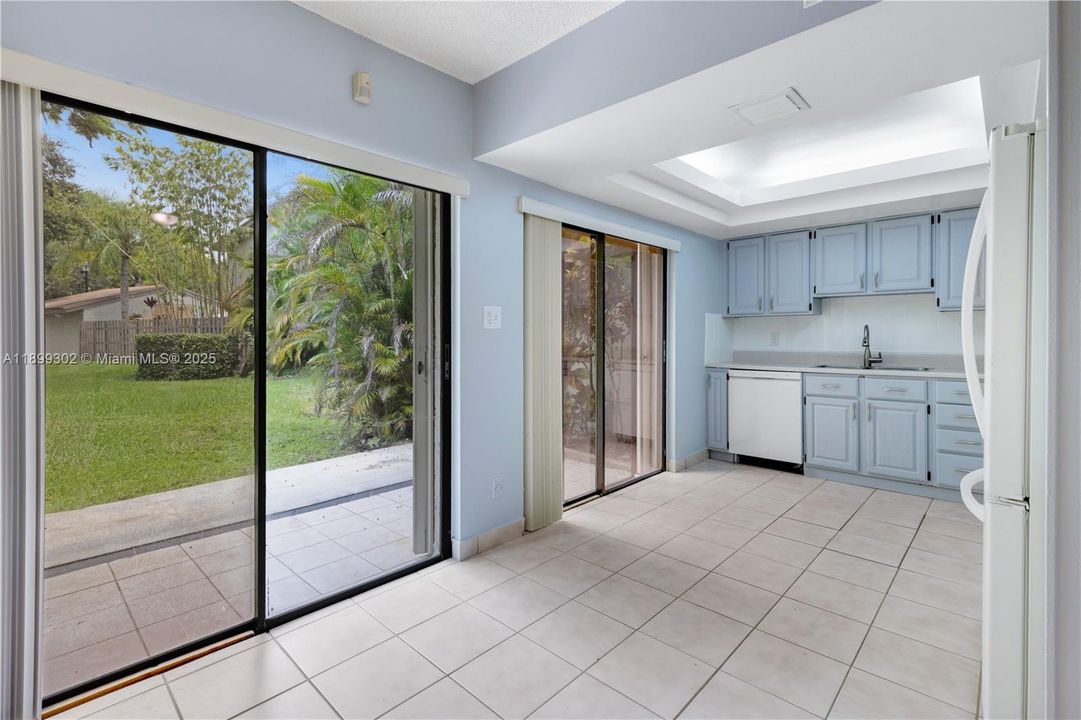 For Rent: $3,150 (3 beds, 2 baths, 1584 Square Feet)