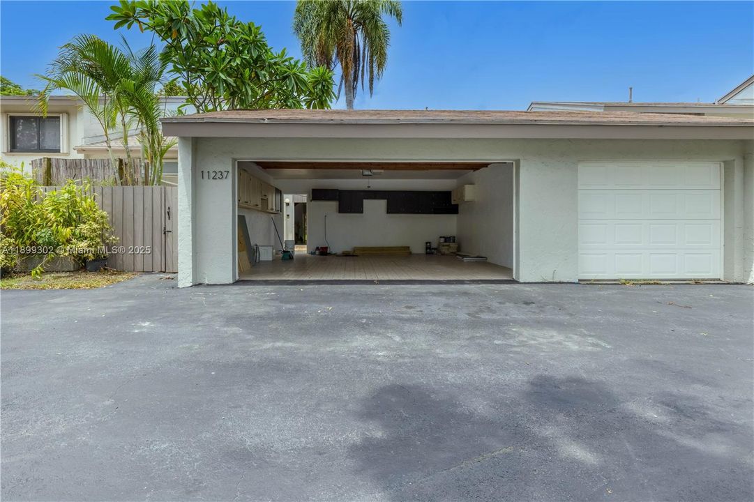 For Rent: $3,150 (3 beds, 2 baths, 1584 Square Feet)