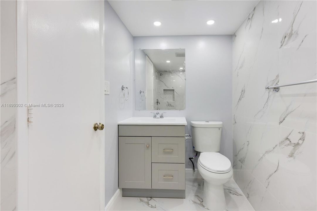 For Rent: $3,150 (3 beds, 2 baths, 1584 Square Feet)