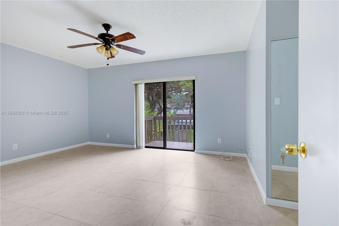 For Rent: $3,150 (3 beds, 2 baths, 1584 Square Feet)