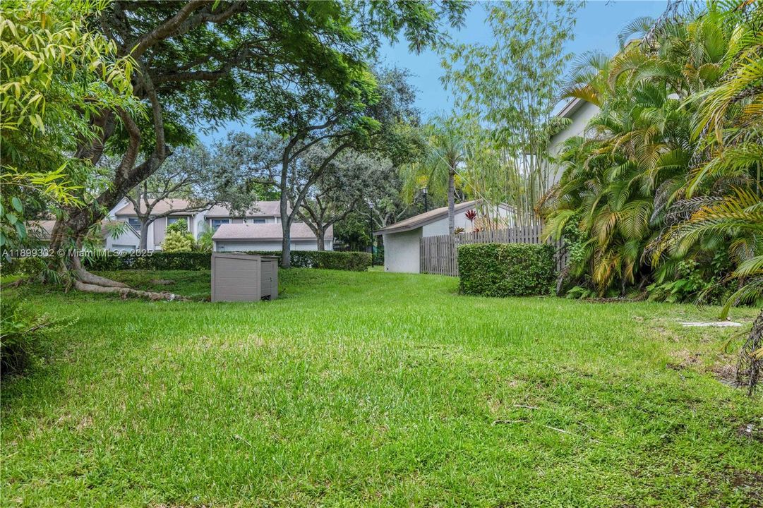 For Rent: $3,150 (3 beds, 2 baths, 1584 Square Feet)