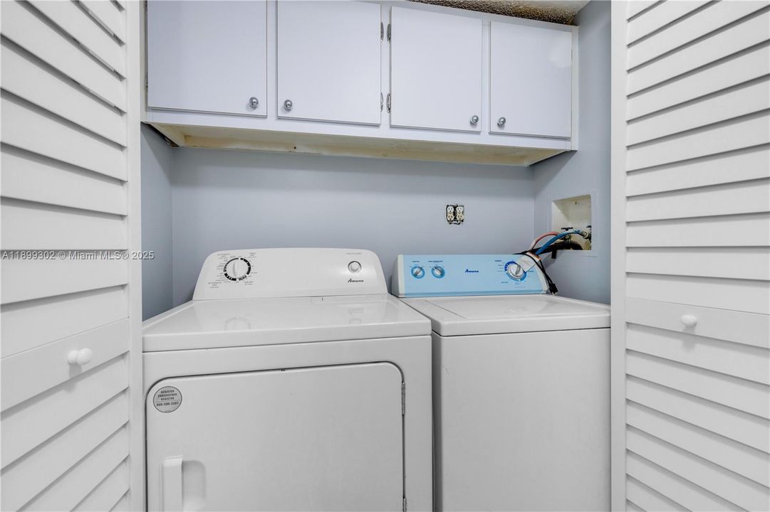 For Rent: $3,150 (3 beds, 2 baths, 1584 Square Feet)