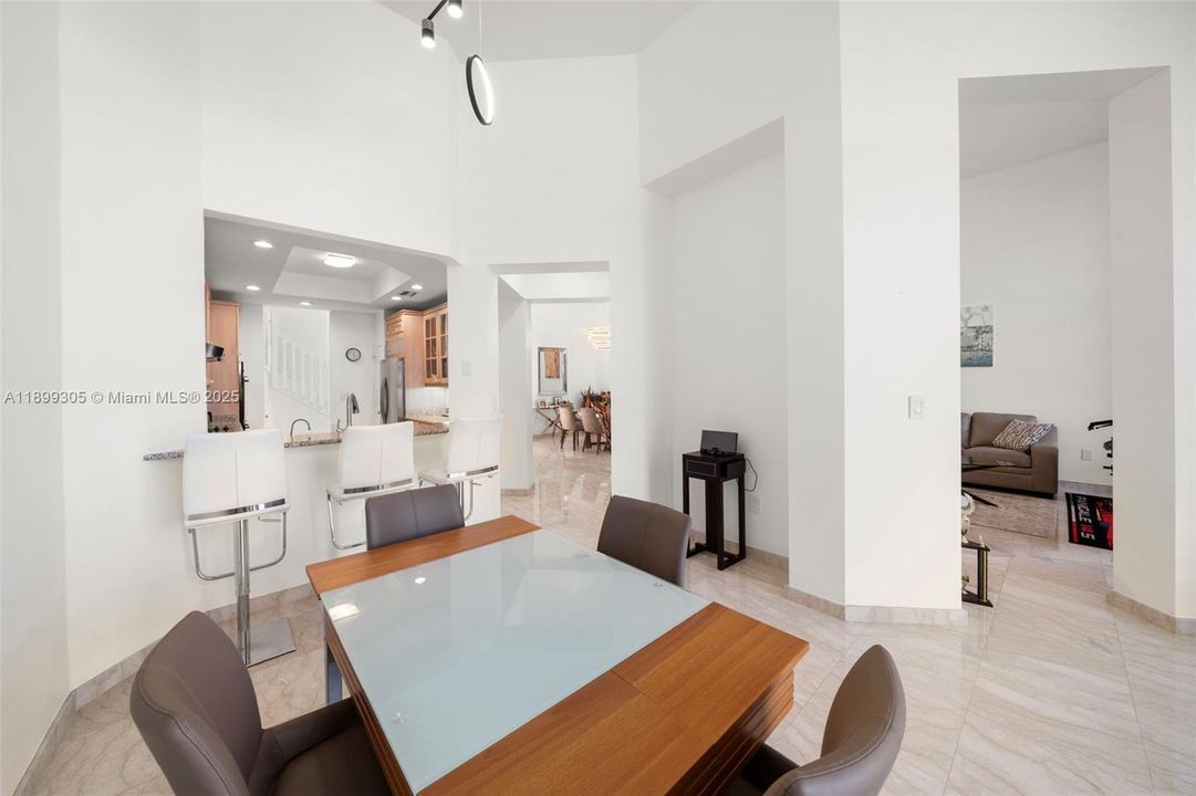 待售: $1,990,000 (3 贝兹, 4 浴室, 3200 平方英尺)