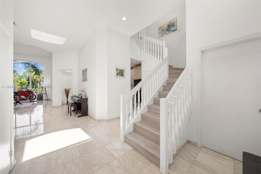 待售: $1,990,000 (3 贝兹, 4 浴室, 3200 平方英尺)