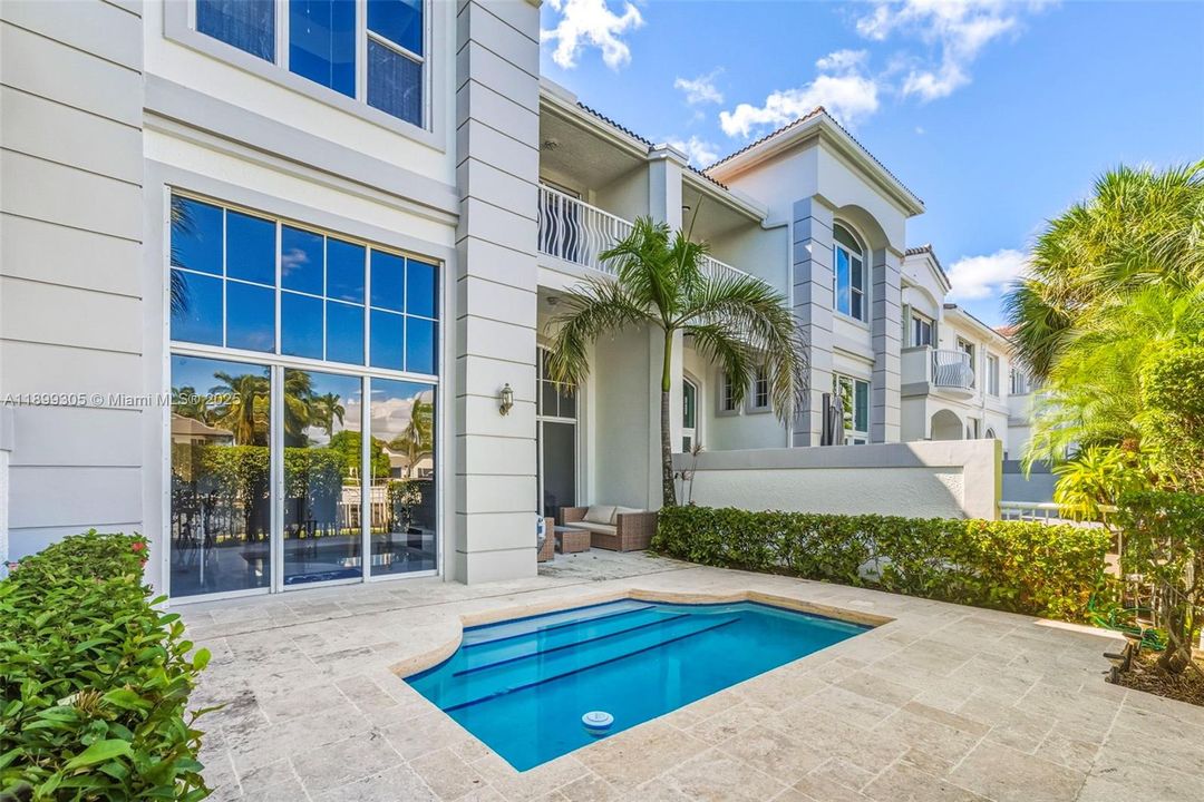 待售: $1,990,000 (3 贝兹, 4 浴室, 3200 平方英尺)