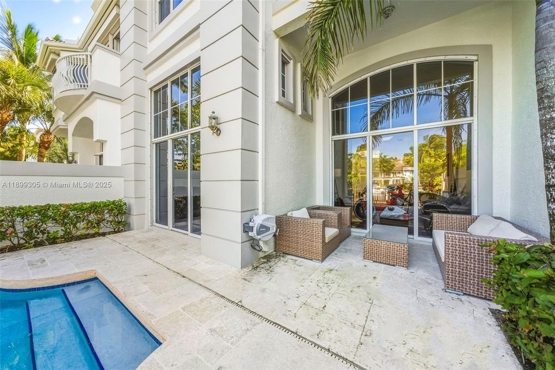 待售: $1,990,000 (3 贝兹, 4 浴室, 3200 平方英尺)