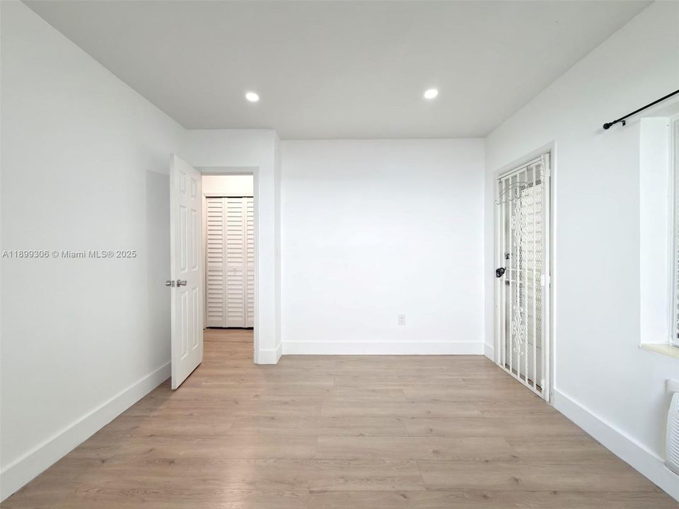 出租: $2,200 (1 贝兹, 1 浴室, 0 平方英尺)