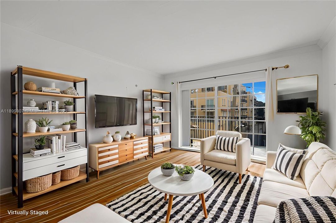 For Sale: $479,000 (2 beds, 2 baths, 1160 Square Feet)