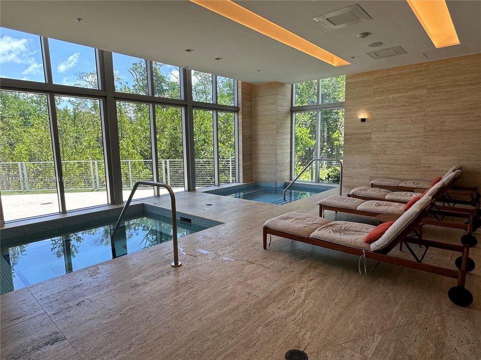 For Rent: $3,950 (2 beds, 2 baths, 1115 Square Feet)