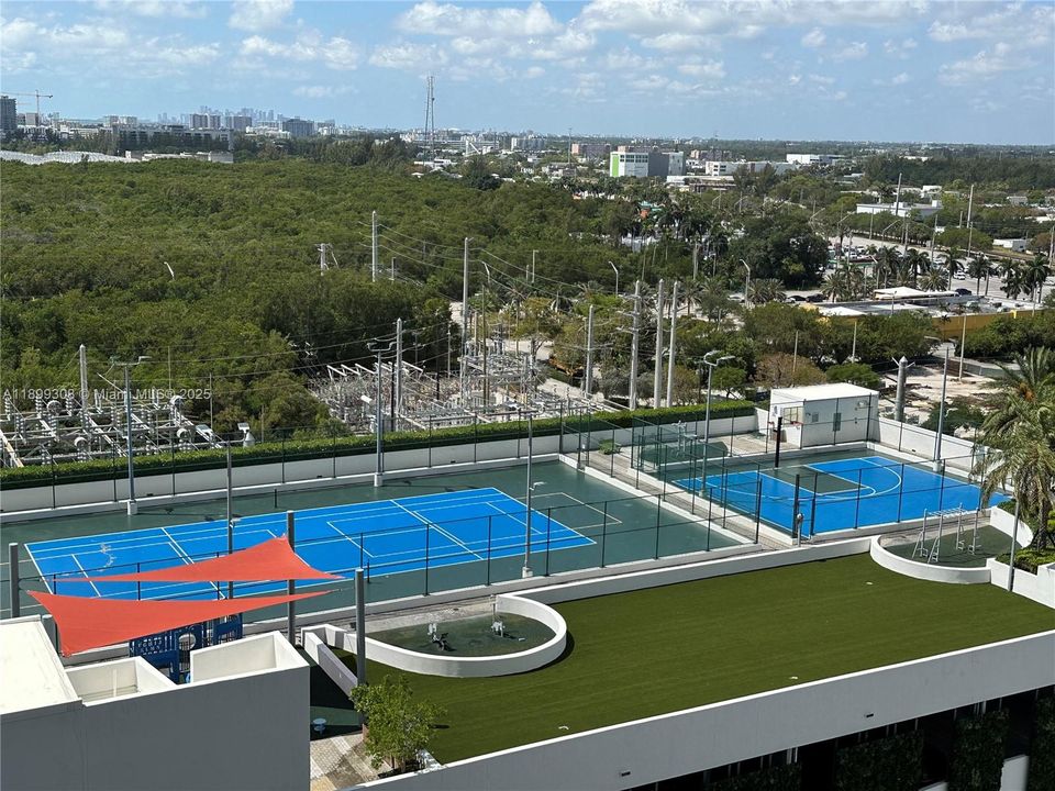 For Rent: $3,950 (2 beds, 2 baths, 1115 Square Feet)