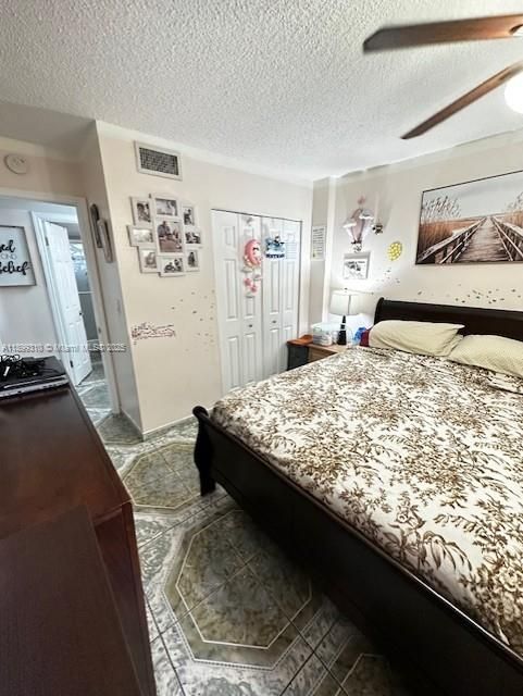 For Sale: $239,900 (2 beds, 2 baths, 1077 Square Feet)