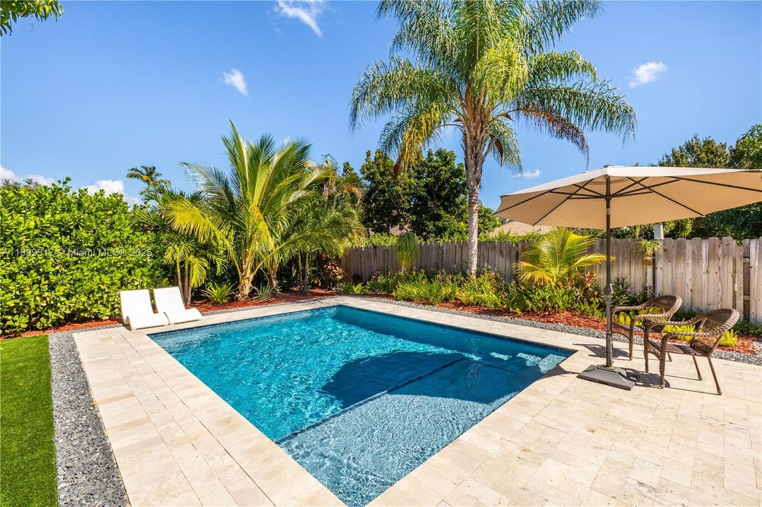 Recently Sold: $975,000 (4 beds, 2 baths, 2886 Square Feet)