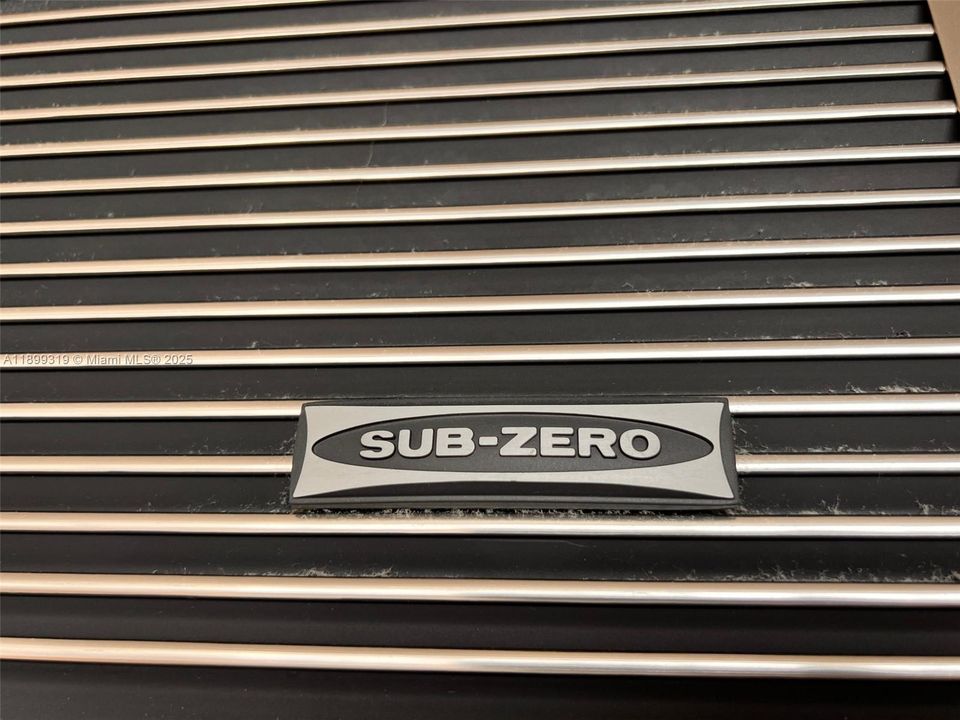 SUB-ZERO Fridge/Freezer