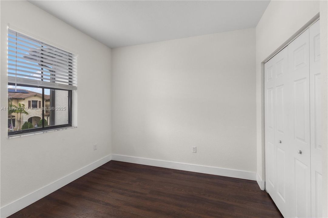 Active With Contract: $459,000 (3 beds, 2 baths, 1483 Square Feet)