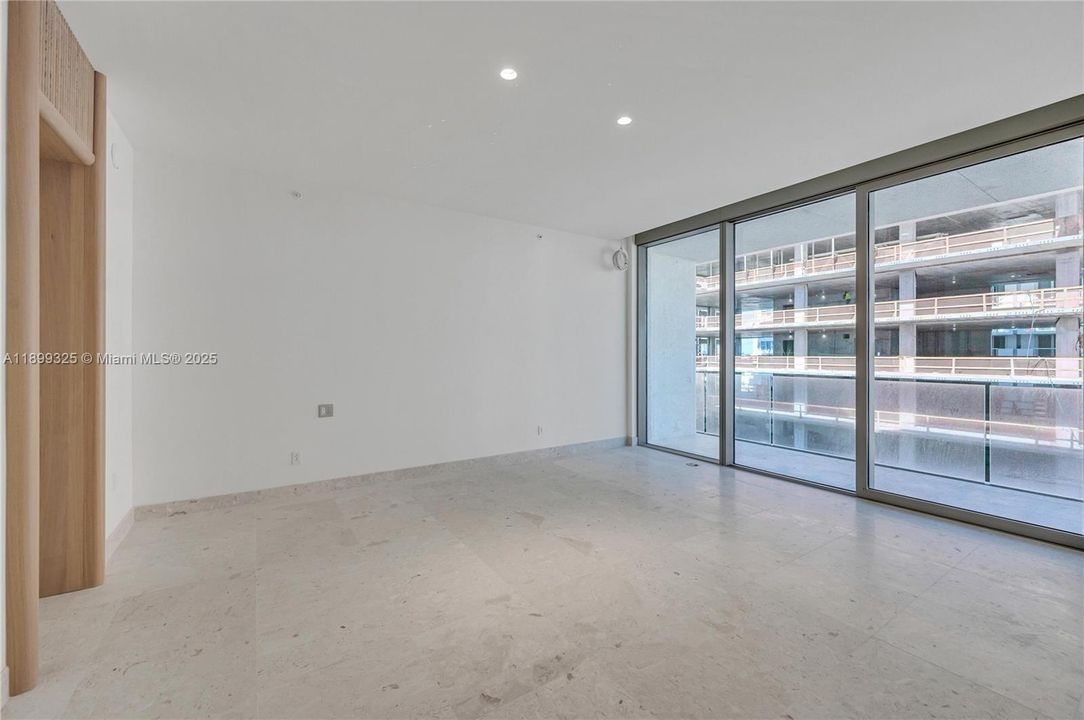 For Sale: $12,500,000 (2 beds, 2 baths, 2848 Square Feet)