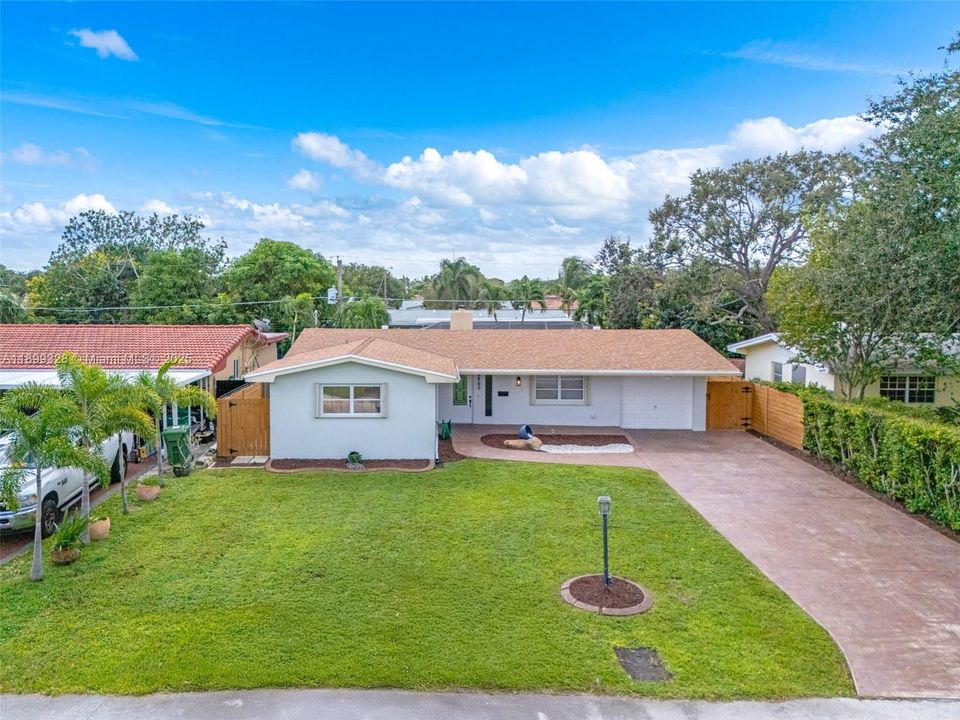 Recently Sold: $549,900 (3 beds, 2 baths, 1676 Square Feet)