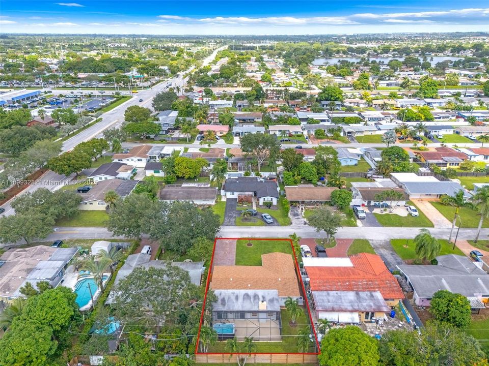 Recently Sold: $549,900 (3 beds, 2 baths, 1676 Square Feet)