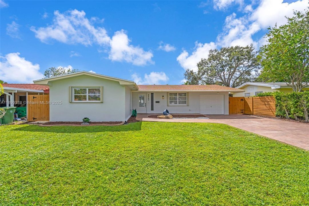 Recently Sold: $549,900 (3 beds, 2 baths, 1676 Square Feet)