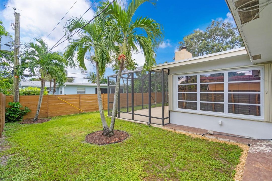 Recently Sold: $549,900 (3 beds, 2 baths, 1676 Square Feet)