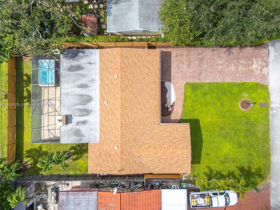 Recently Sold: $549,900 (3 beds, 2 baths, 1676 Square Feet)