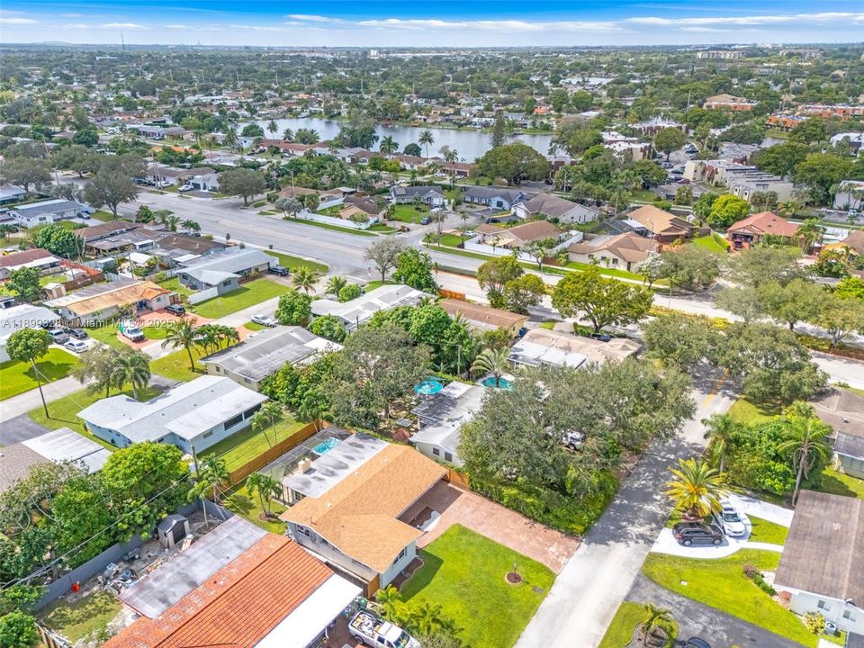 Recently Sold: $549,900 (3 beds, 2 baths, 1676 Square Feet)