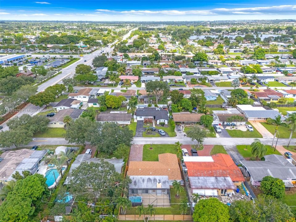 Recently Sold: $549,900 (3 beds, 2 baths, 1676 Square Feet)