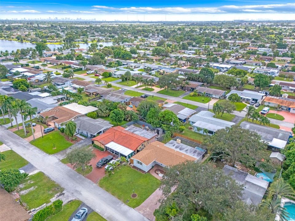 Recently Sold: $549,900 (3 beds, 2 baths, 1676 Square Feet)