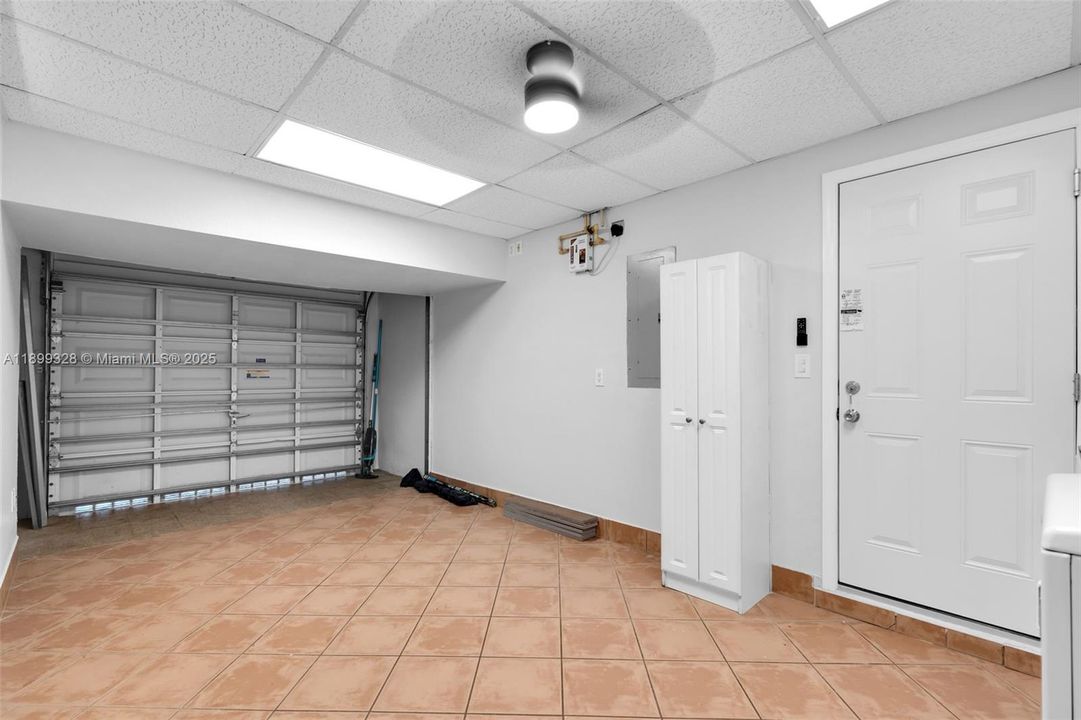 Recently Sold: $549,900 (3 beds, 2 baths, 1676 Square Feet)