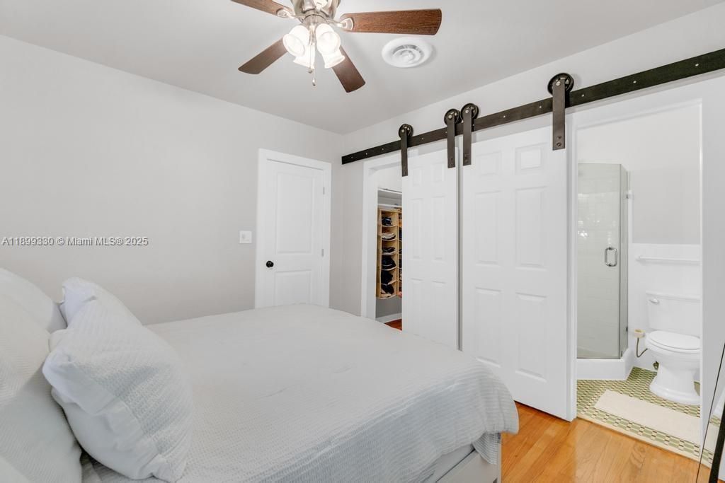 Recently Rented: $4,850 (2 beds, 2 baths, 1206 Square Feet)