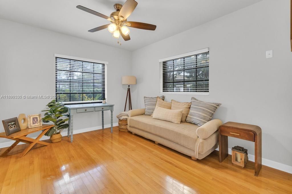 Recently Rented: $4,850 (2 beds, 2 baths, 1206 Square Feet)