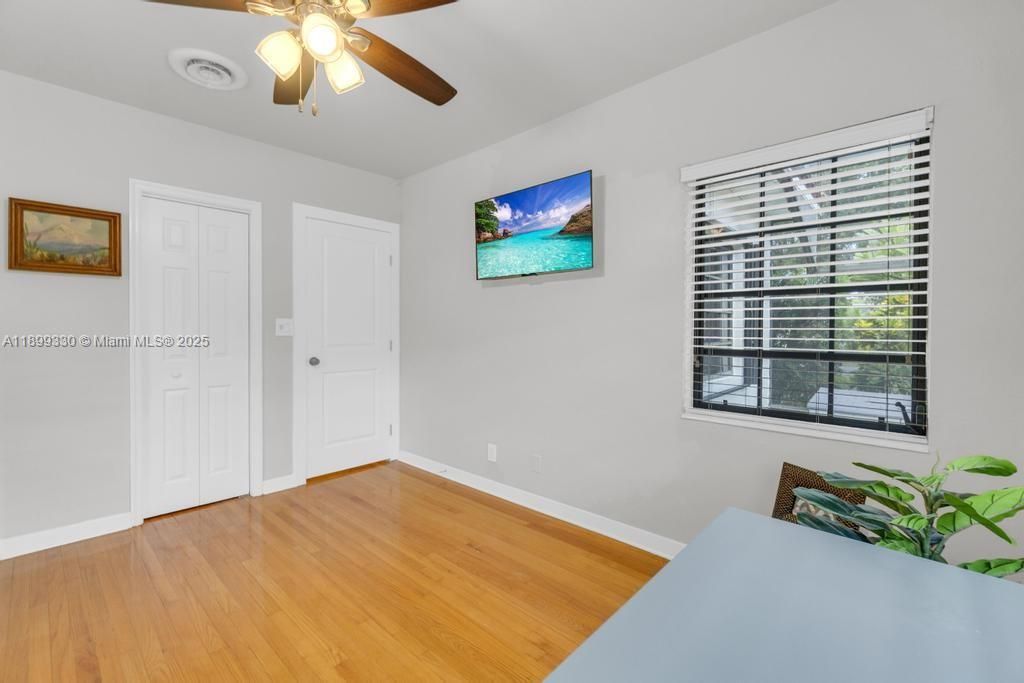 Recently Rented: $4,850 (2 beds, 2 baths, 1206 Square Feet)