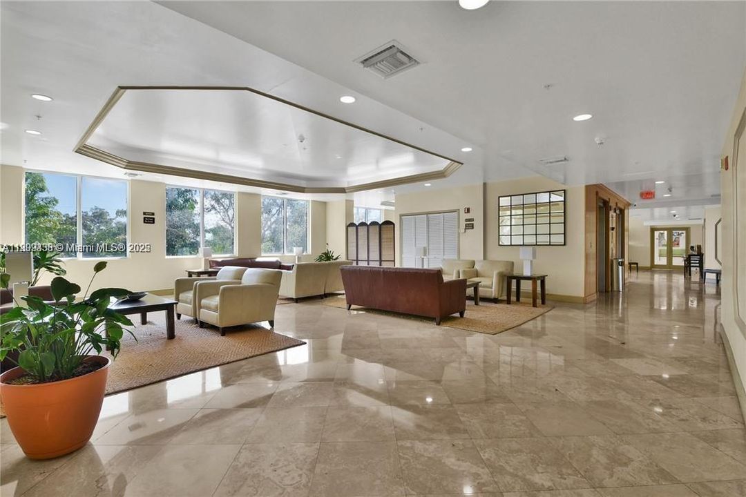 Recently Rented: $2,600 (2 beds, 2 baths, 828 Square Feet)