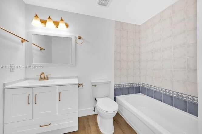 Recently Rented: $2,600 (2 beds, 2 baths, 828 Square Feet)