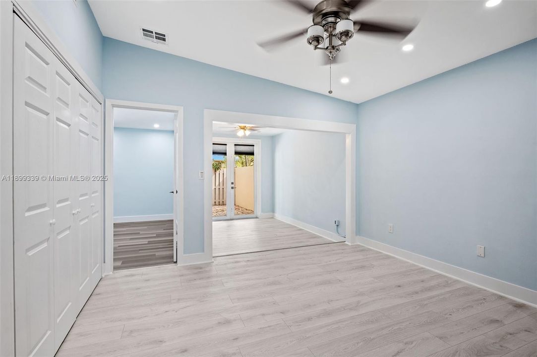 Recently Rented: $3,000 (2 beds, 2 baths, 1246 Square Feet)