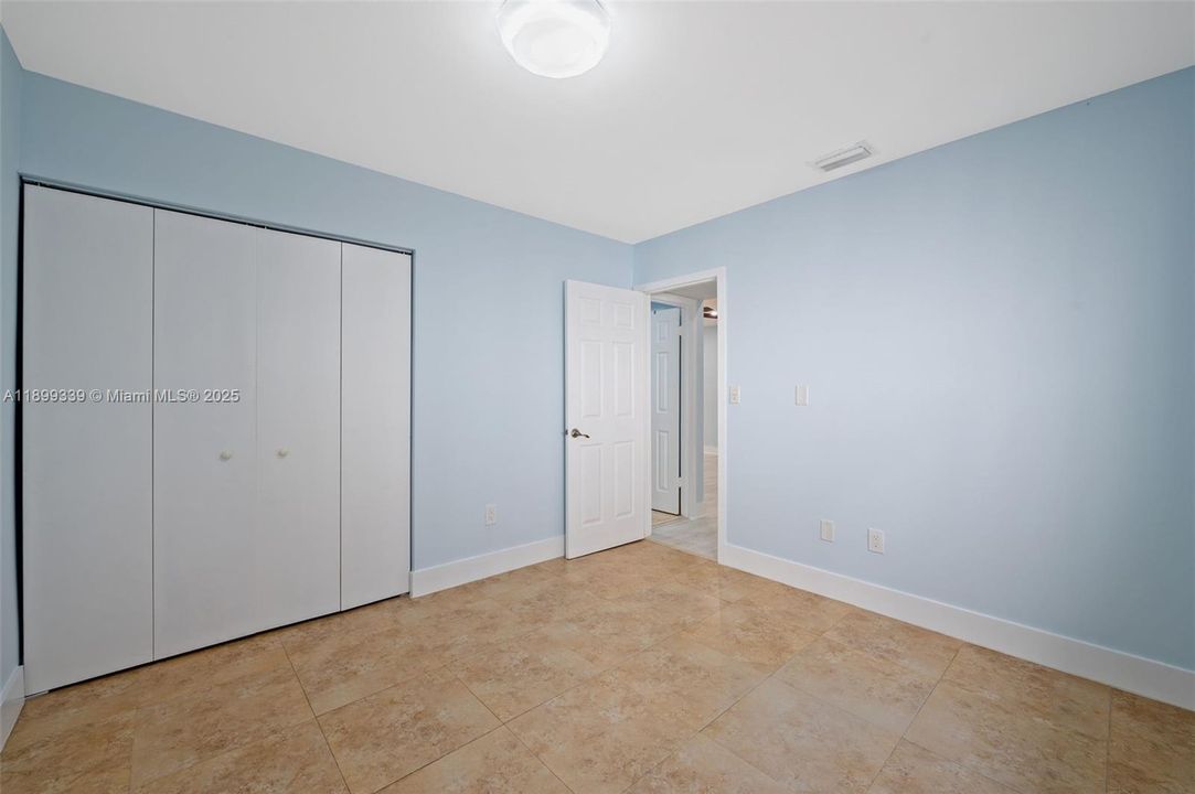 Recently Rented: $3,000 (2 beds, 2 baths, 1246 Square Feet)