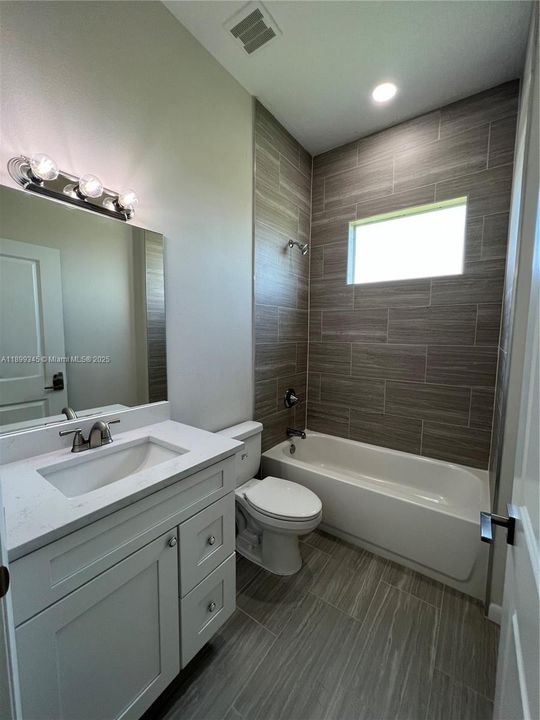 For Rent: $2,200 (4 beds, 2 baths, 1439 Square Feet)