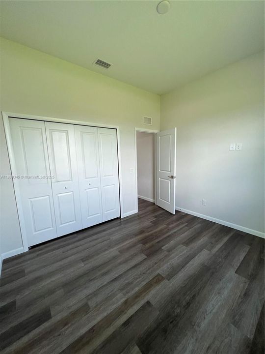 For Rent: $2,200 (4 beds, 2 baths, 1439 Square Feet)