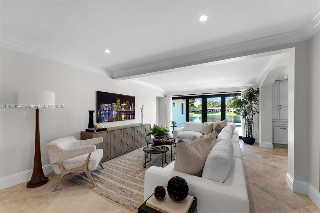 Под контрактом: $1,299,000 (4 спален, 3 ванн, 2562 Квадратных фут)