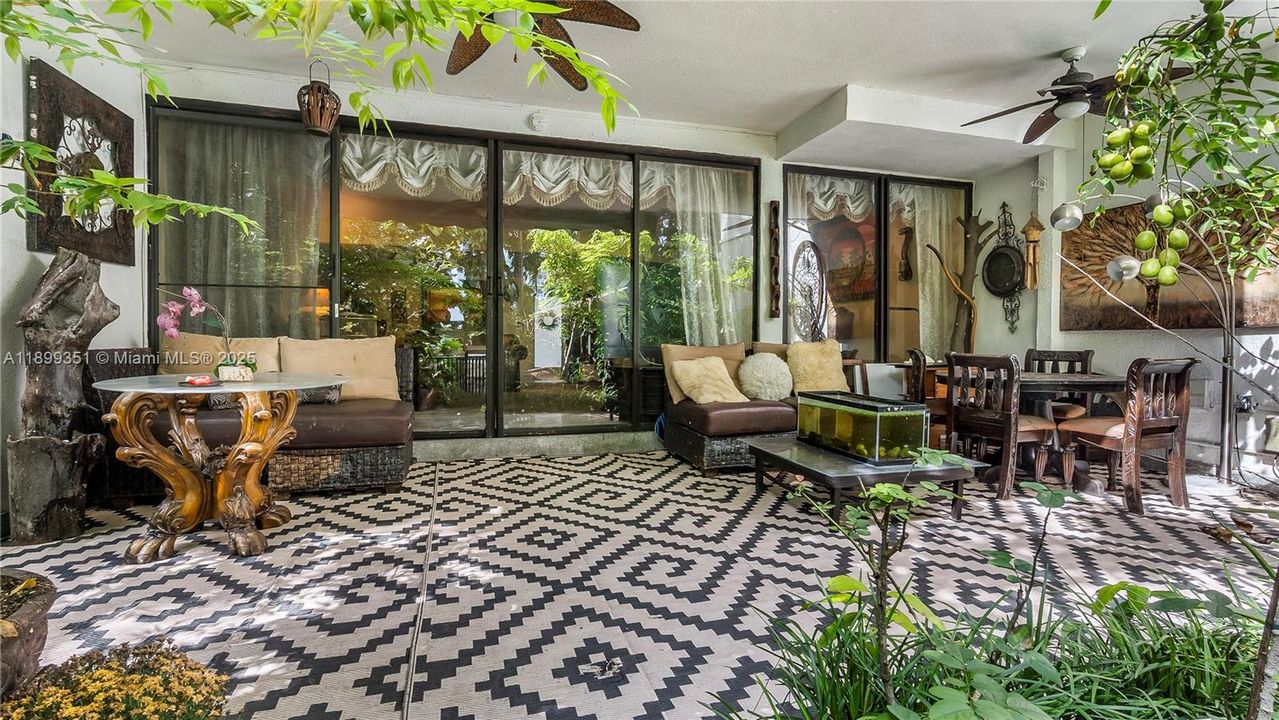 For Sale: $1,799,000 (5 beds, 3 baths, 3115 Square Feet)