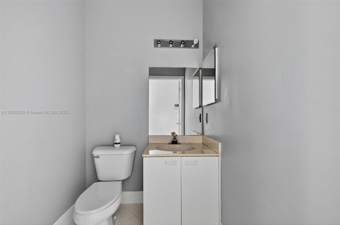 Active With Contract: $499,900 (3 beds, 2 baths, 1836 Square Feet)