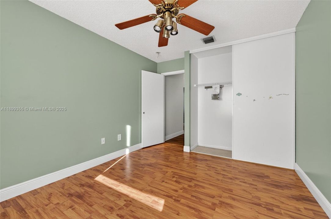 Active With Contract: $499,900 (3 beds, 2 baths, 1836 Square Feet)