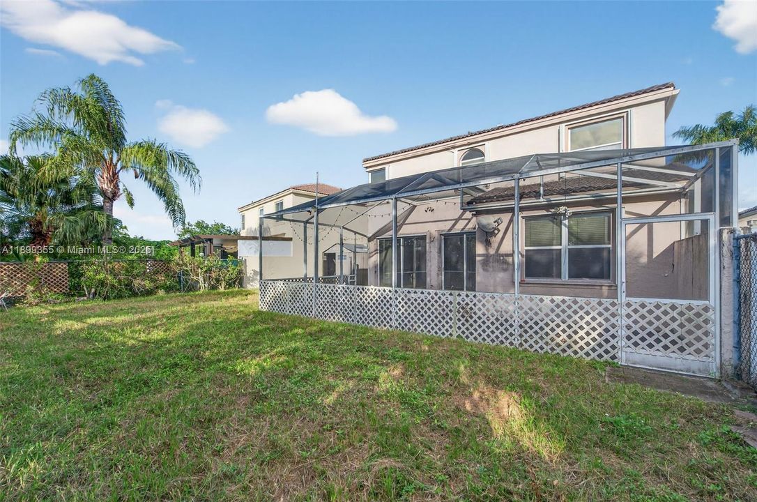 Active With Contract: $499,900 (3 beds, 2 baths, 1836 Square Feet)