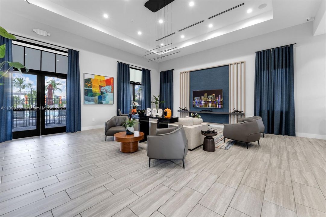 For Rent: $2,900 (3 beds, 2 baths, 1722 Square Feet)